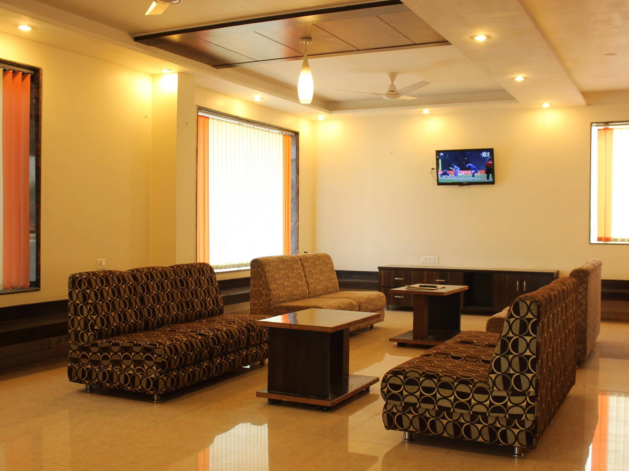 Hotel Sai Ramanand Shirdi Exterior photo