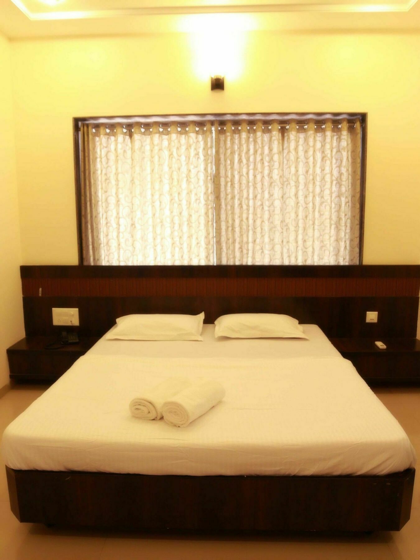 Hotel Sai Ramanand Shirdi Exterior photo