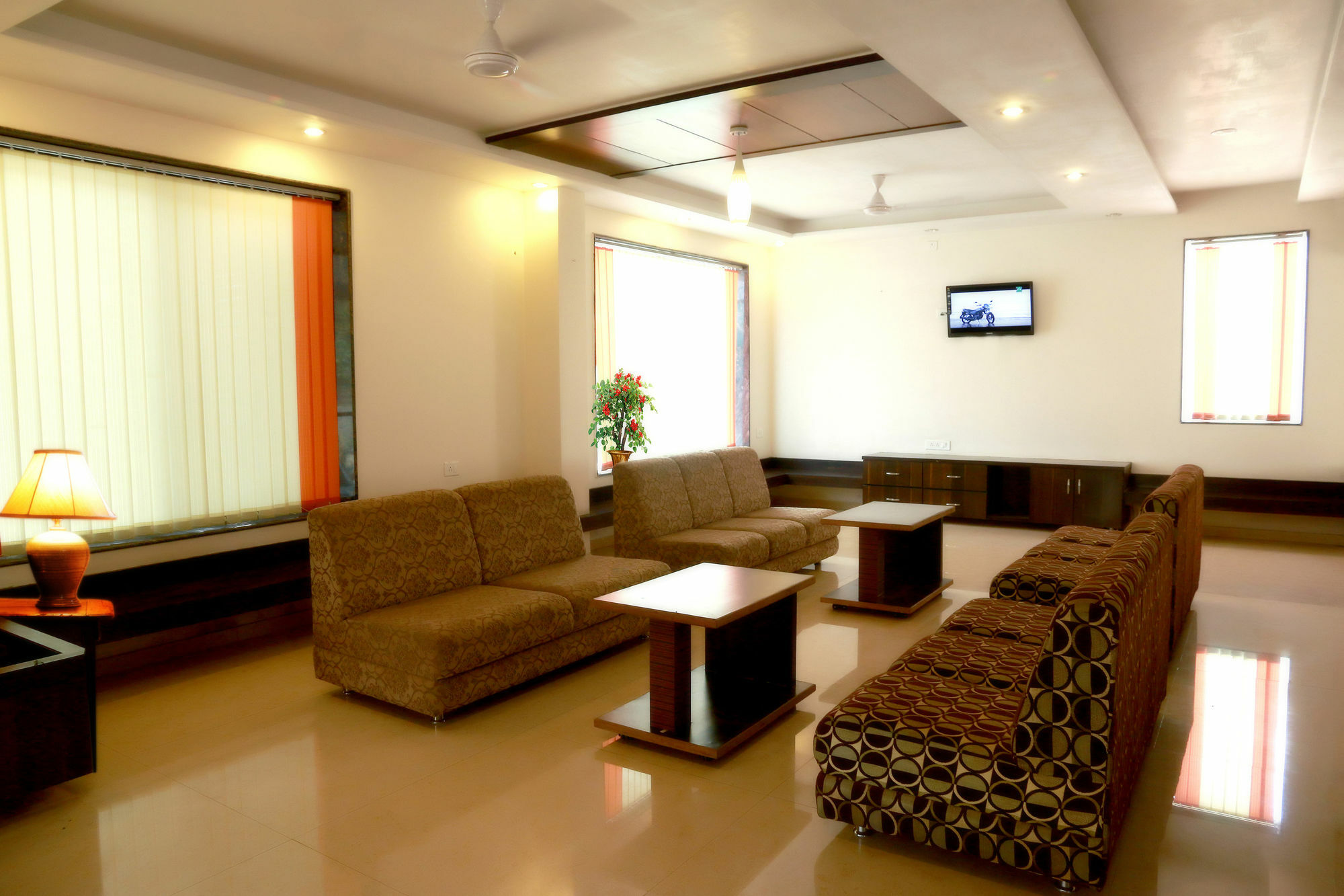 Hotel Sai Ramanand Shirdi Exterior photo